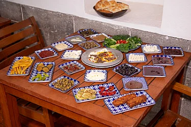 Serpme Kahvaltı